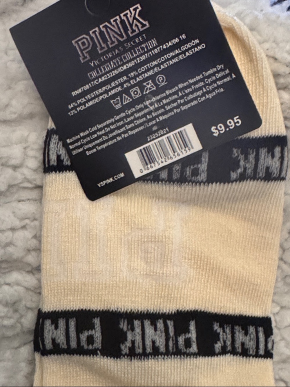 PINK Victoria's Secret Cream Ankle Socks with Black Trim‎ - Picture 2 of 2